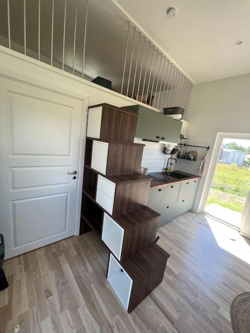 Your Own 30Sqm House With Kitchen, Sauna And Loft. 말뫼 외부 사진